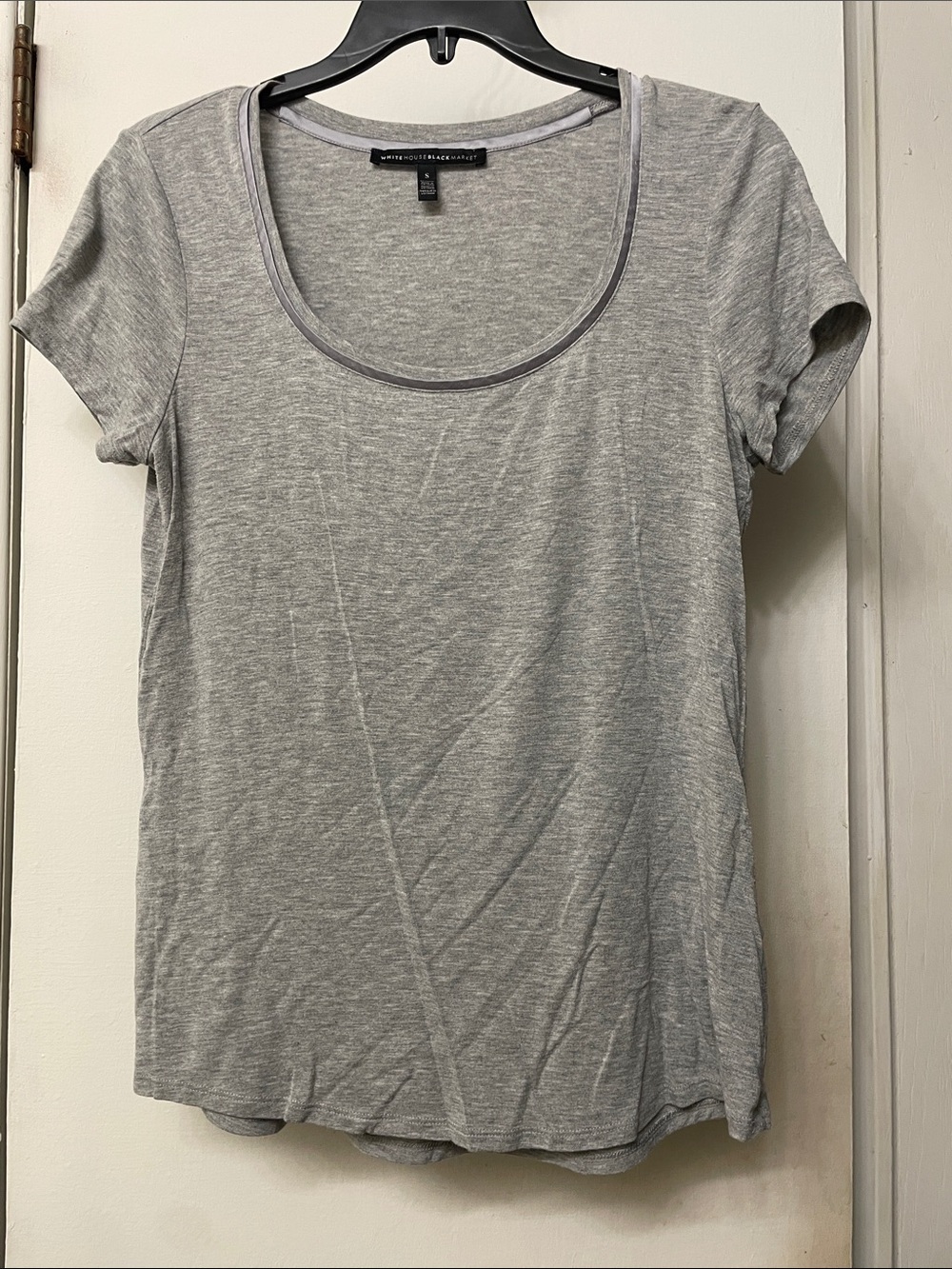 White House Black Market Heather Gray Scoop Neck Short Sleeve Tee